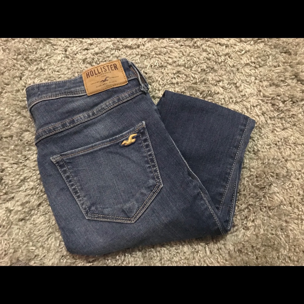 Hollister High Rise Crop Jeans